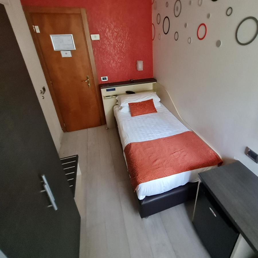 Hotel Piacenza Milano Eksteriør bilde